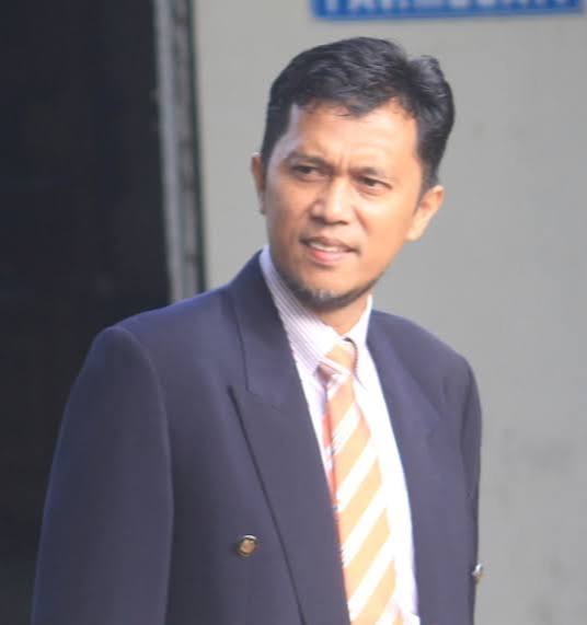 Prof. Dr. Iskhaq Iskandar